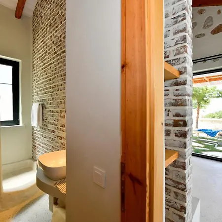 Sojoy Allure Apartment